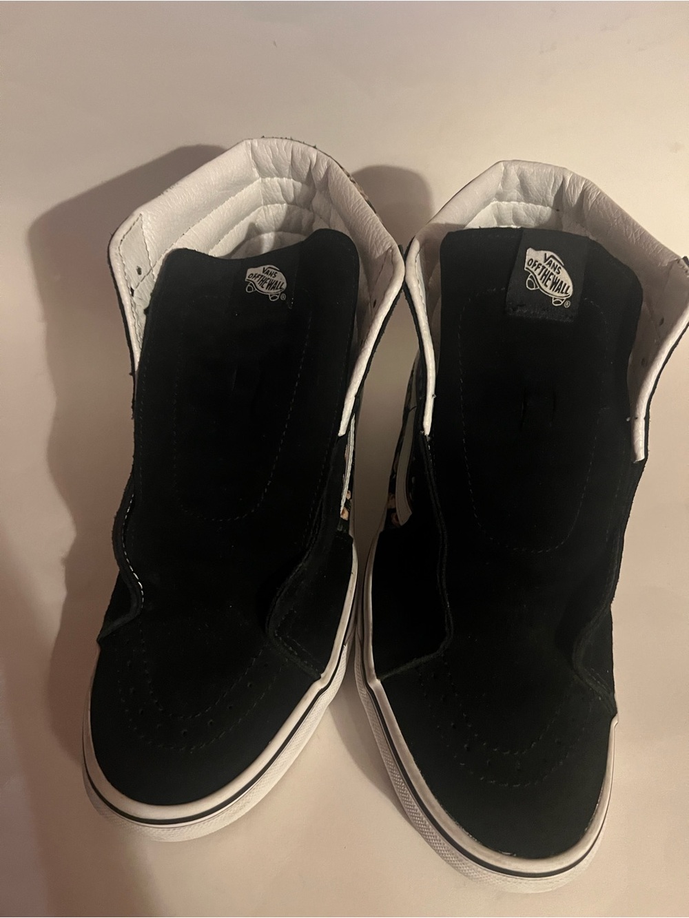 Vans Sk8-Hi "Rose Dreams" black suede uppers, floral canvas at quarters, 10 - Picture 4 of 10